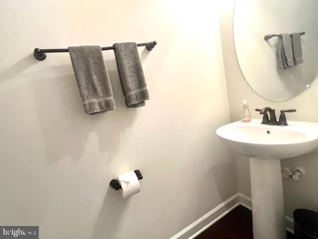 22276 Pinecroft Terrace Ashburn, VA 20148 - Photo 13 of 37