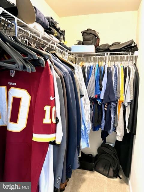 22276 Pinecroft Terrace Ashburn, VA 20148 - Photo 23 of 37