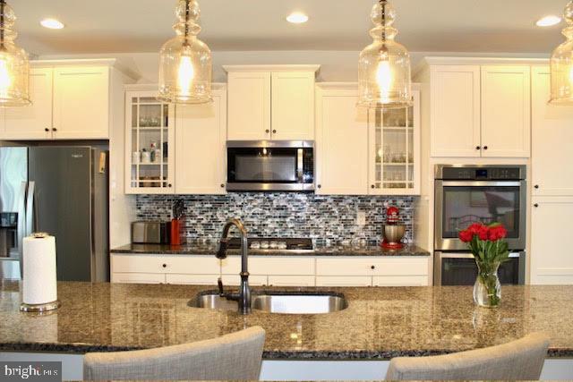 22276 Pinecroft Terrace Ashburn, VA 20148 - Photo 7 of 37