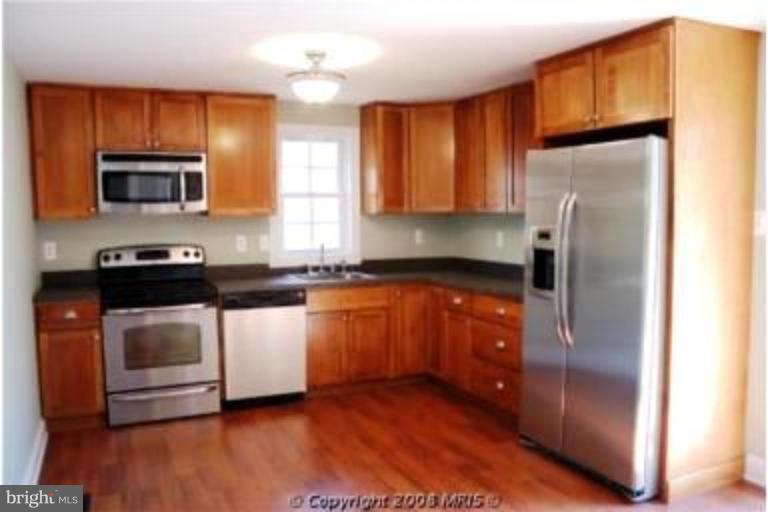 Brand New custom kitchen!