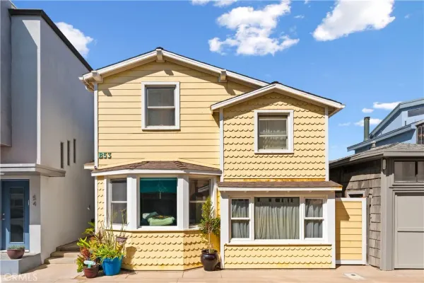 $2,299,999 | 53 Surfside Avenue, Surfside, CA 90743