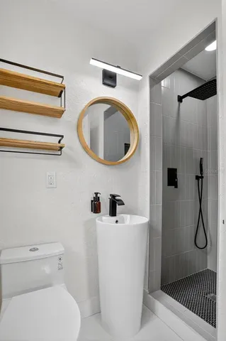 $394,000 | 832 Thalia Drive, Orlando, FL 32807