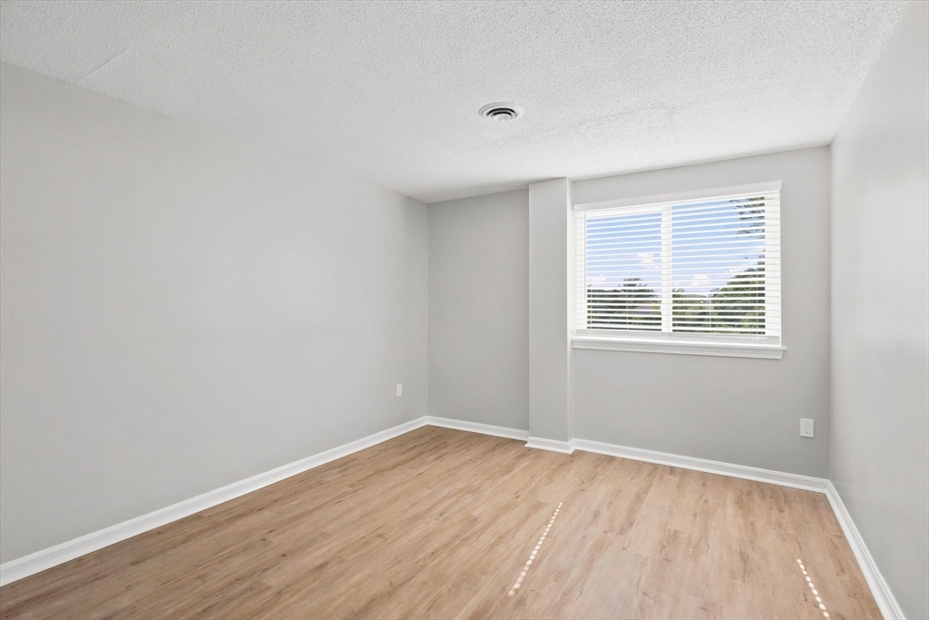 255 North Road, Unit 158 Chelmsford, MA 01824 - Photo 22 of 39