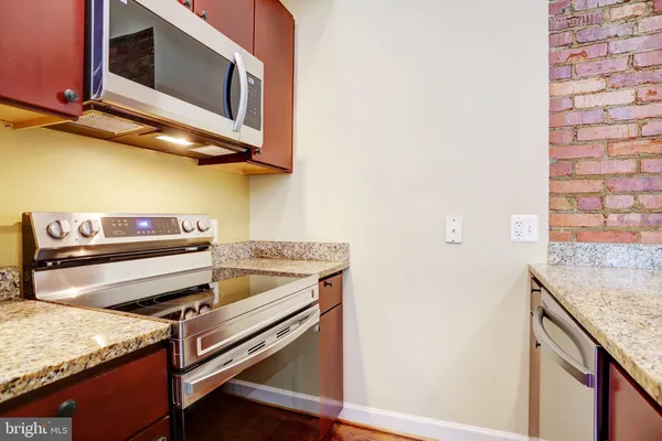 $3,100 | 5401-5407 9th Street Northwest, Unit 302, Washington, DC 20011