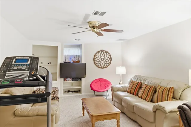 $855,000 | 113 Log Road, North Smithfield, RI 02830