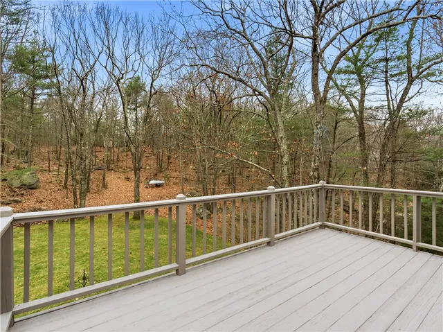 $855,000 | 113 Log Road, North Smithfield, RI 02830