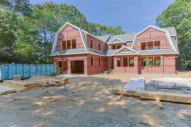 $3,595,000 | 640 Poponessett Road, Cotuit, MA 02635