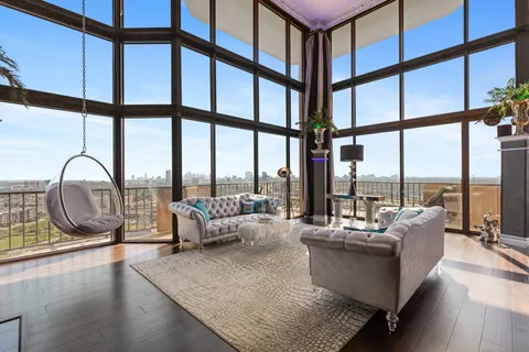 $799,900 | 3350 McCue Road, Unit 2404, Houston, TX 77056