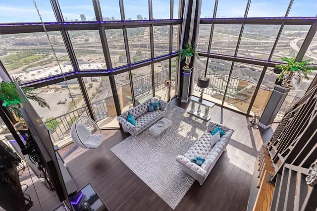 $799,900 | 3350 McCue Road, Unit 2404, Houston, TX 77056