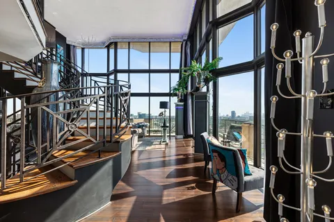 $799,900 | 3350 McCue Road, Unit 2404, Houston, TX 77056