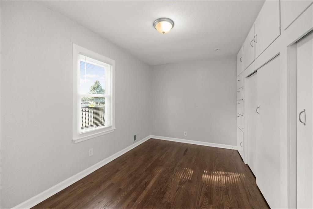 1215 South Delaware Independence, MO 64055 - Photo 7 of 18