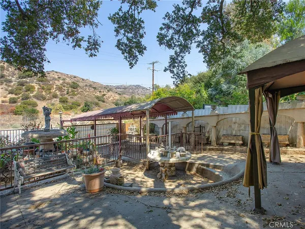 $699,996 | 8618 La Tuna Canyon Road, Sun Valley, CA 91352