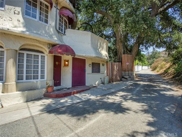 $699,996 | 8618 La Tuna Canyon Road, Sun Valley, CA 91352