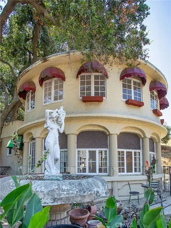 $699,996 | 8618 La Tuna Canyon Road, Sun Valley, CA 91352