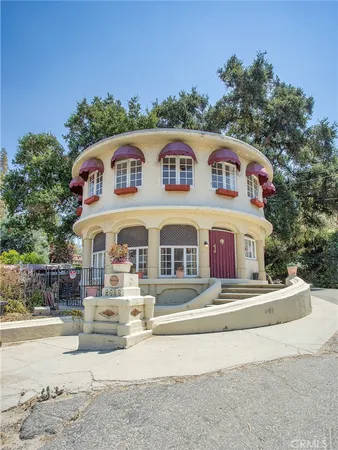 $699,996 | 8618 La Tuna Canyon Road, Sun Valley, CA 91352