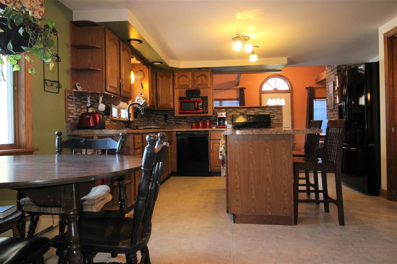3 Jefferson Avenue Rochester, NH 03867 - Photo 11 of 39