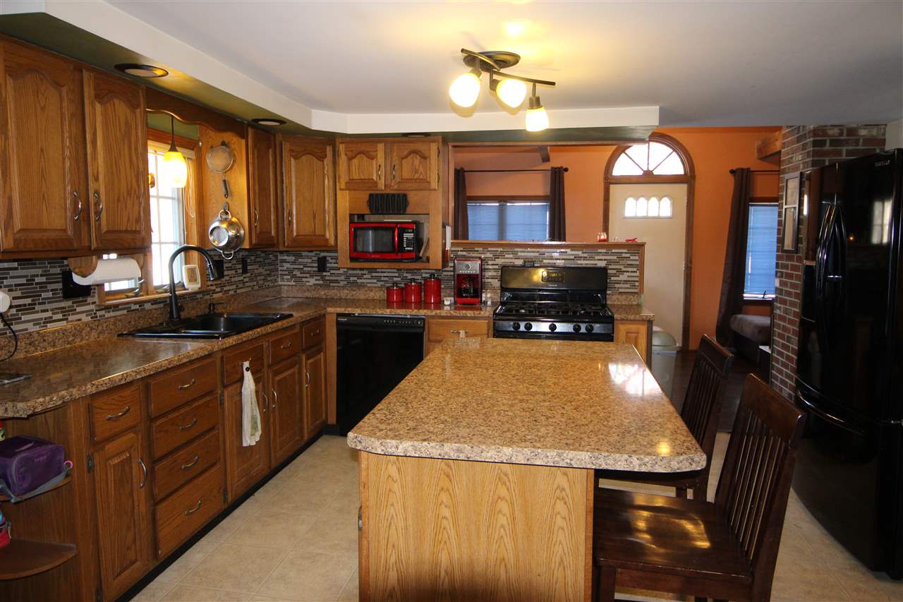 3 Jefferson Avenue Rochester, NH 03867 - Photo 10 of 39