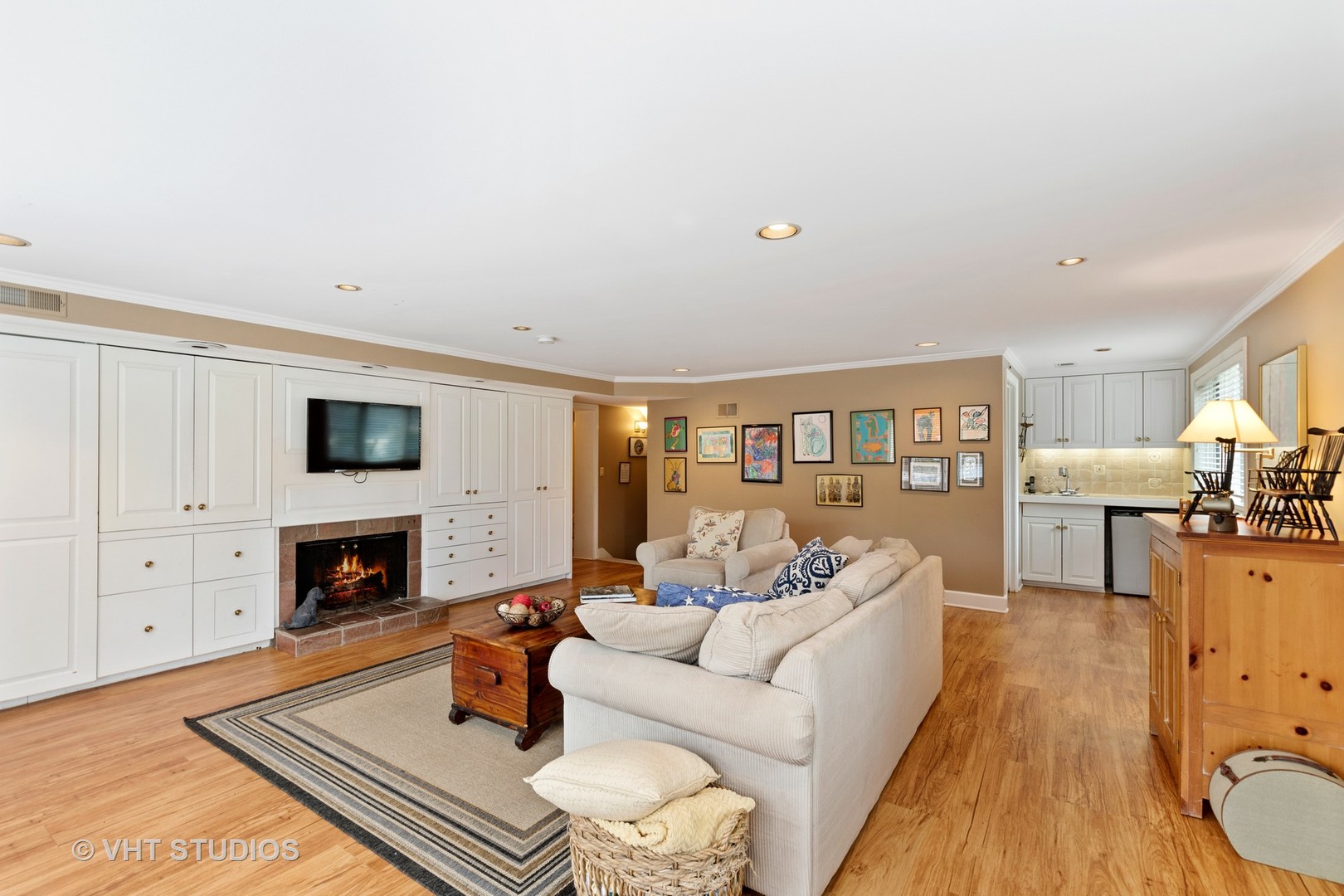 375 Maple Row Northfield, IL 60093 - Photo 13 of 38 a living room with furniture fireplace and flat screen tv