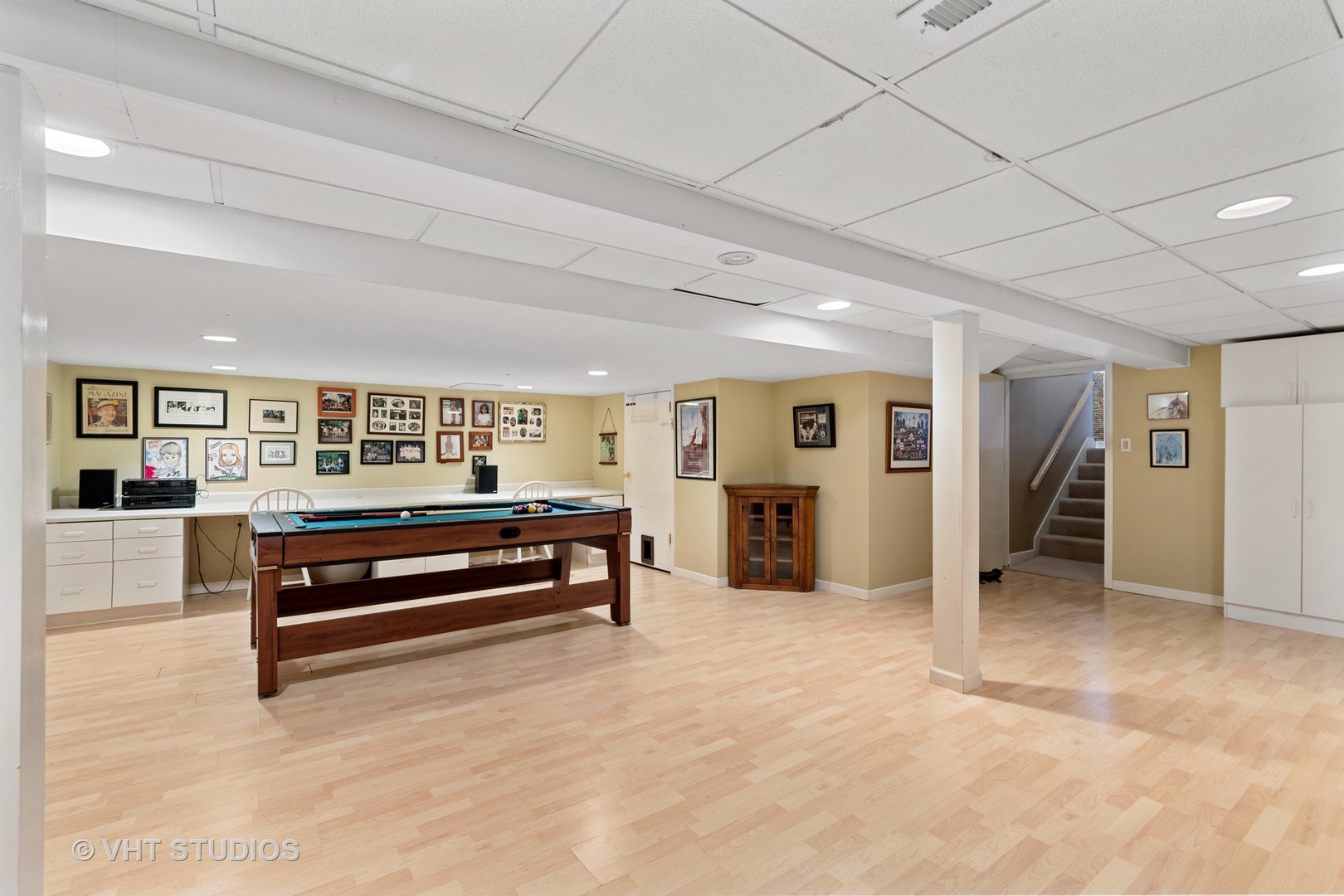 375 Maple Row Northfield, IL 60093 - Photo 16 of 38