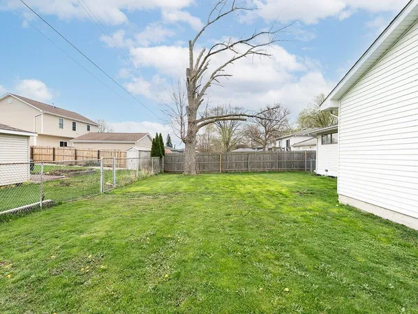 $314,999 | 8141 Grace Place, Highland, IN 46322