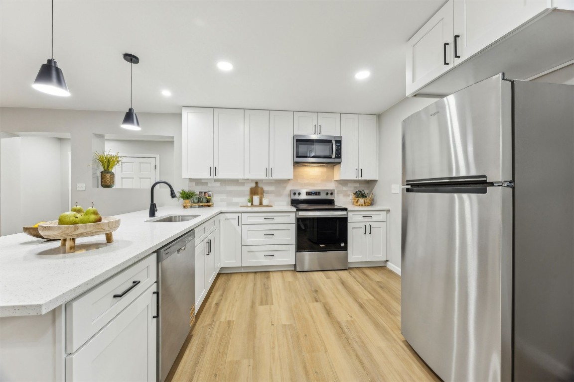 9019 Greenleaf Road Jacksonville, FL 32208 - Photo 4 of 34