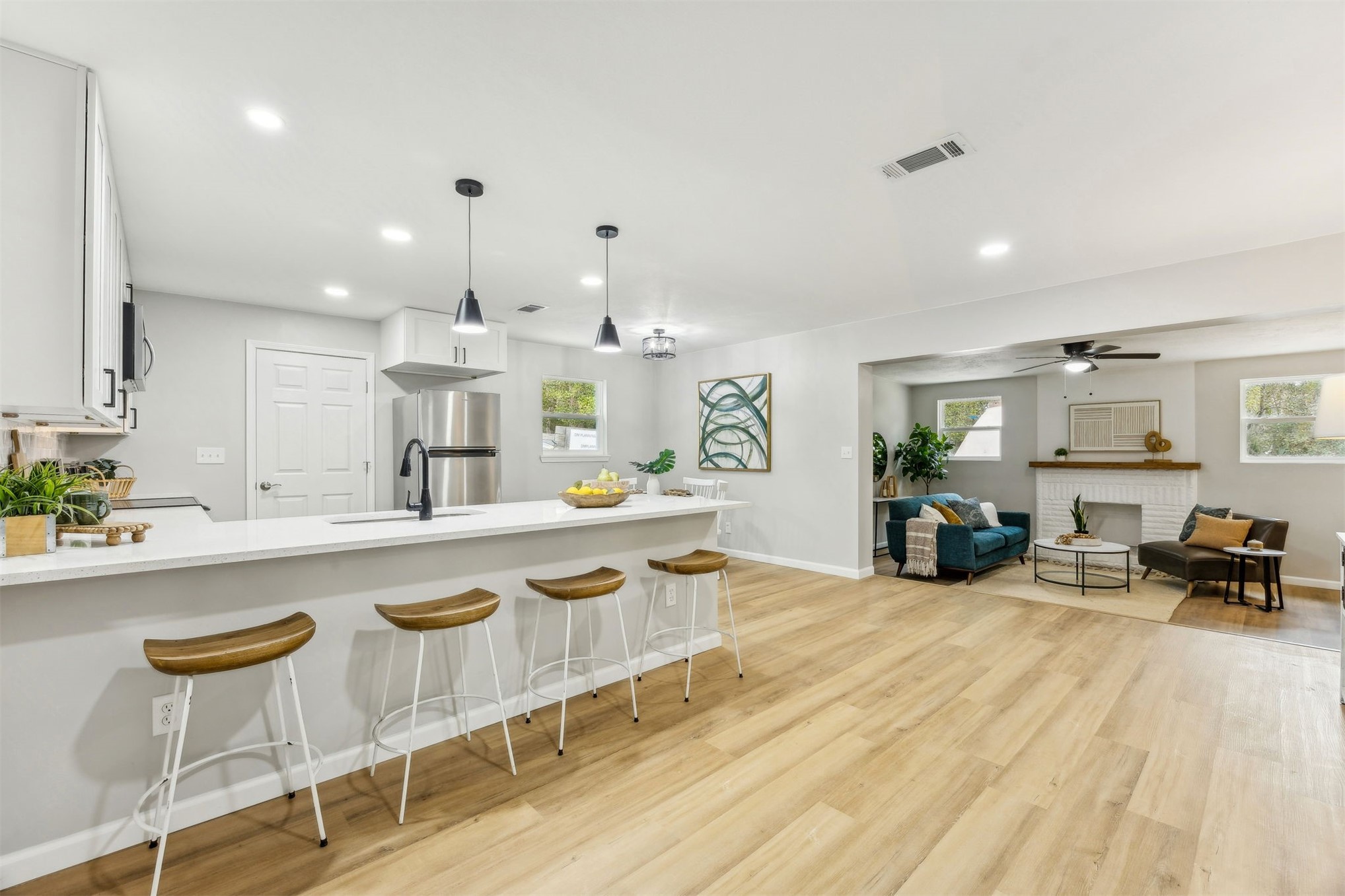 9019 Greenleaf Road Jacksonville, FL 32208 - Photo 5 of 34