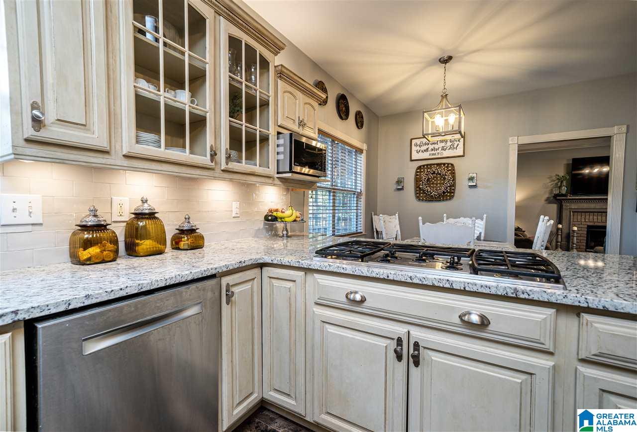 104 Camden Circle Alabaster, AL 35007 - Photo 8 of 40