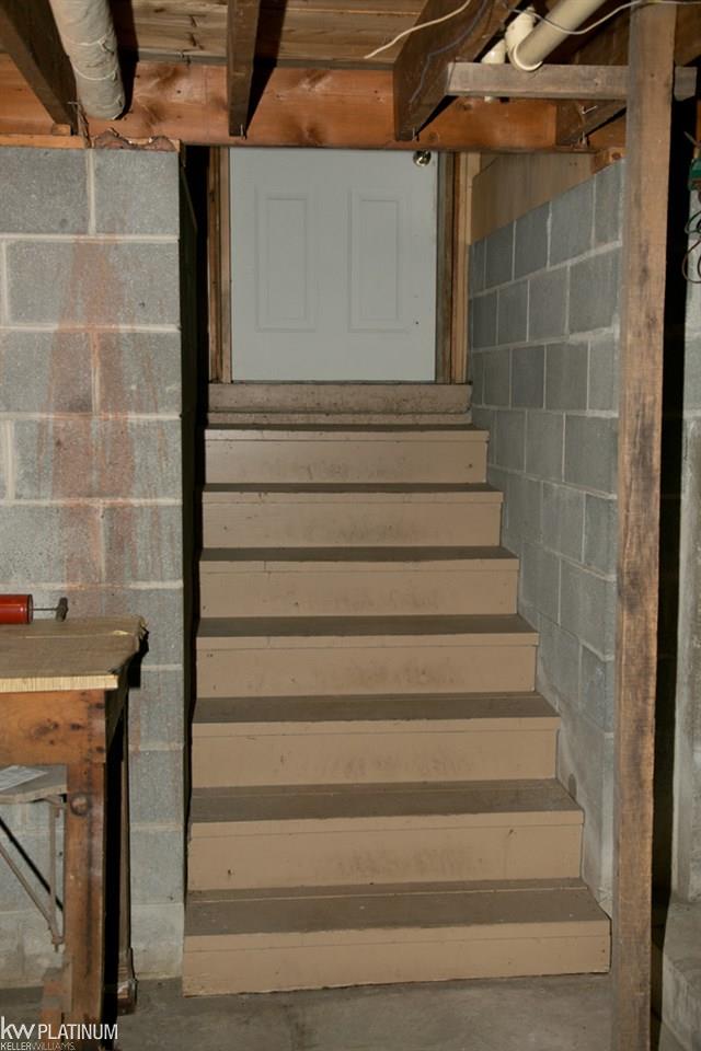 4226 Lapeer Road Port Huron, MI 48060 - Photo 28 of 43 31318786-27.JPG