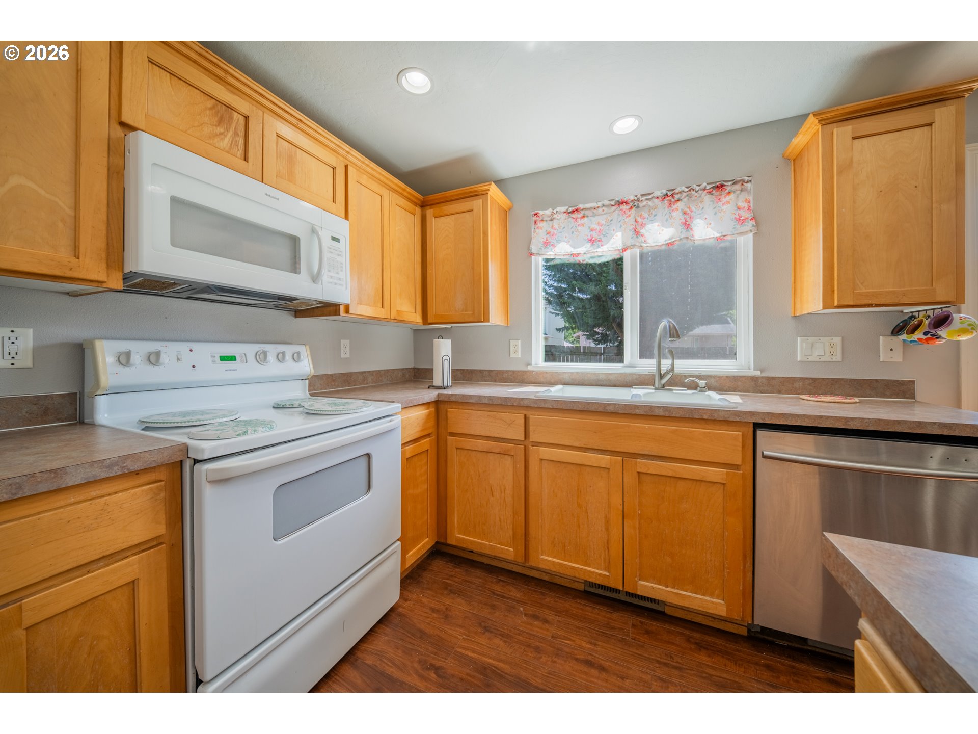 2224 Front Avenue Northeast Albany, OR 97321 - Photo 10 of 28