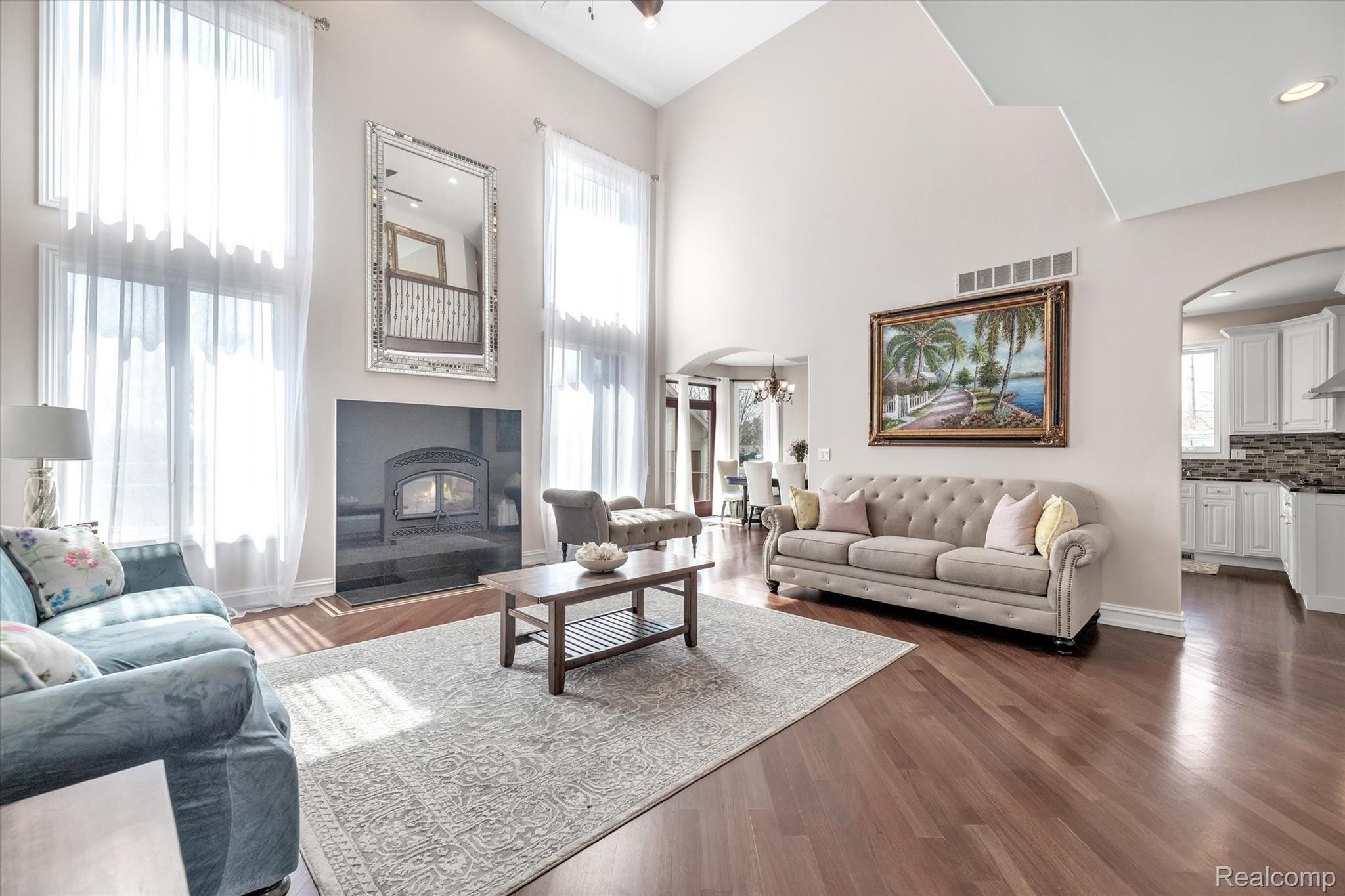 965 Grace Avenue Rochester, MI 48307 - Photo 8 of 54 08-965-Grace-Ave-WindowStill-Real-Estate-Photography-8.jpg