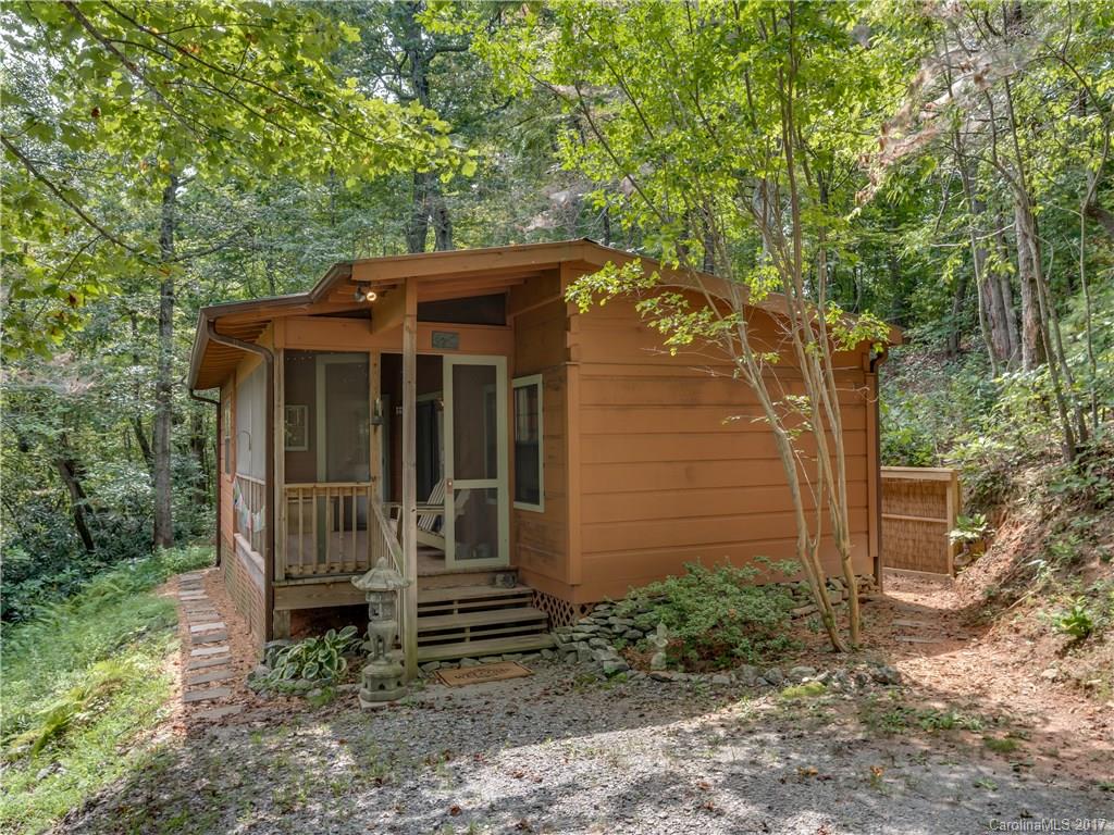 208 Sienna Road, Unit 6 Saluda, NC 28773 - Photo 1 of 18 Gallery Image 1
