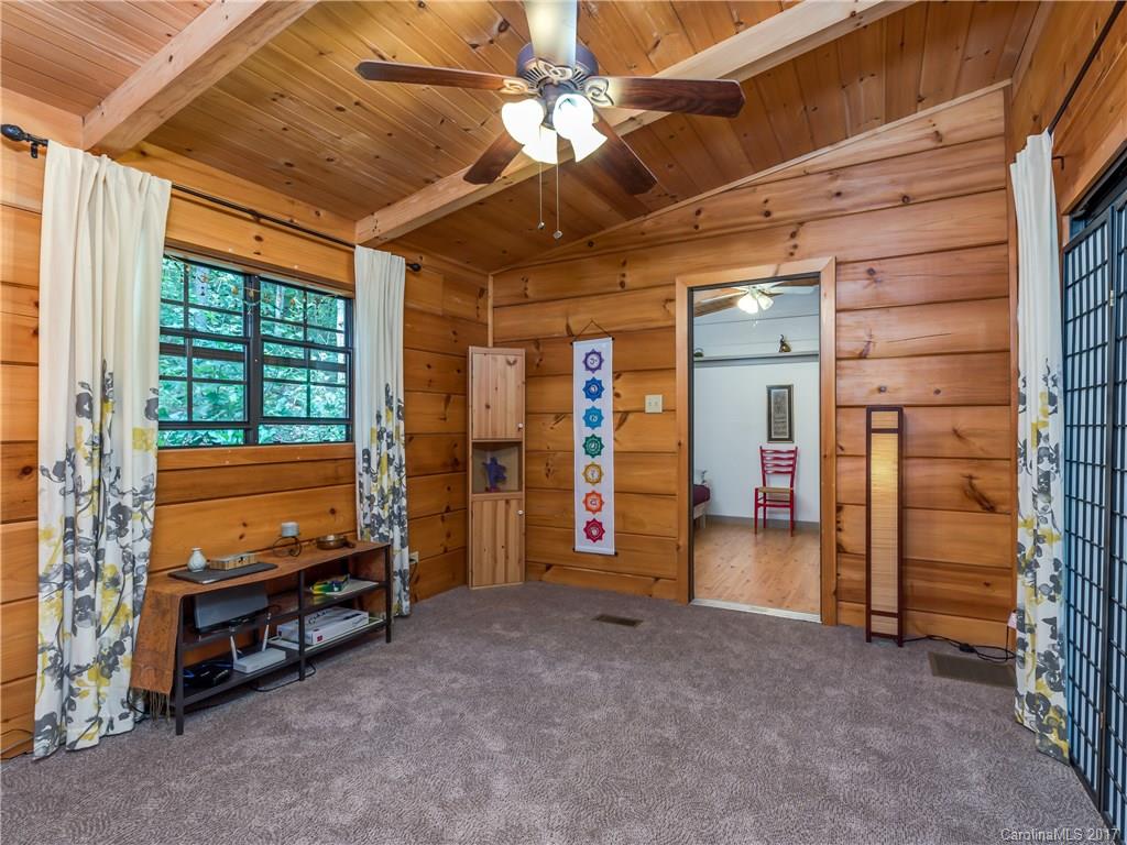 208 Sienna Road, Unit 6 Saluda, NC 28773 - Photo 15 of 18 Gallery Image 15