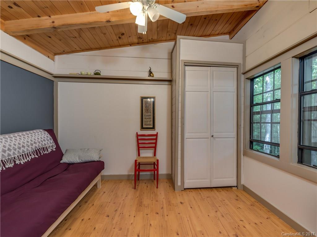 208 Sienna Road, Unit 6 Saluda, NC 28773 - Photo 16 of 18 Gallery Image 16