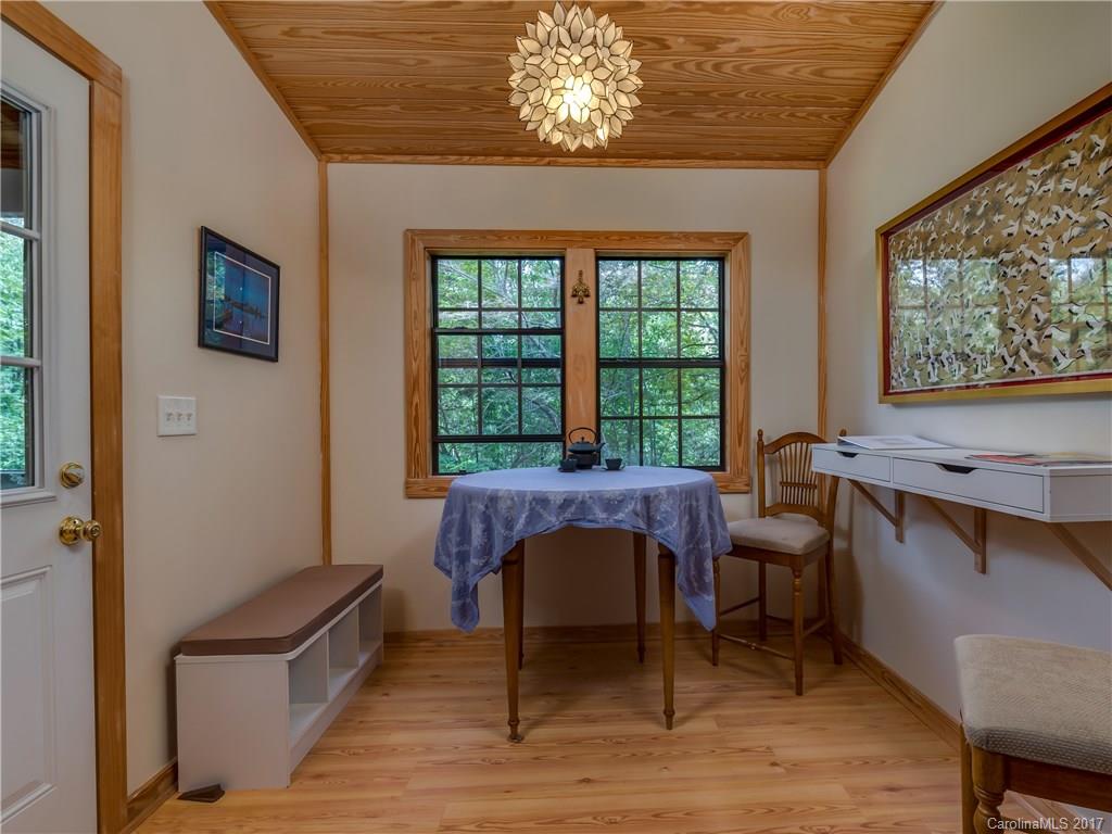 208 Sienna Road, Unit 6 Saluda, NC 28773 - Photo 6 of 18 Gallery Image 6