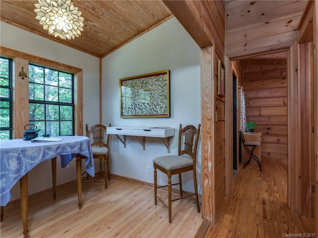 208 Sienna Road, Unit 6 Saluda, NC 28773 - Photo 9 of 18 Gallery Image 9