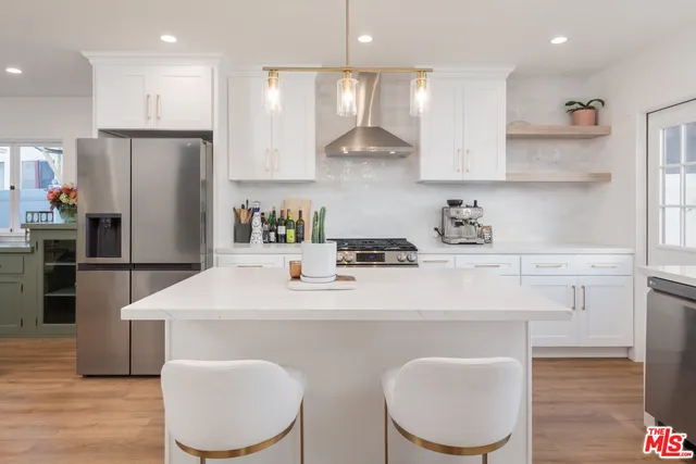 $1,799,000 | 2616 Abbot Kinney Boulevard, Venice, CA 90291