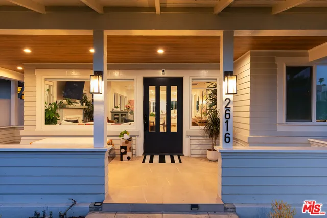 $1,799,000 | 2616 Abbot Kinney Boulevard, Venice, CA 90291