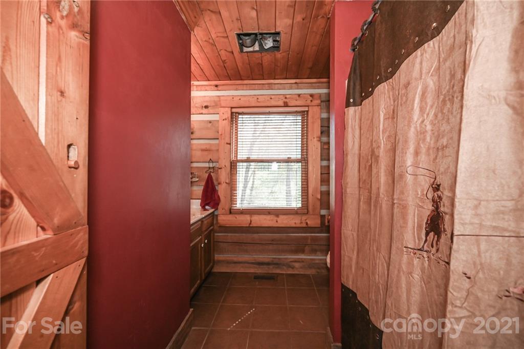 100 Meadows Town Road Leicester, NC 28748 - Photo 24 of 46 Gallery Image 24