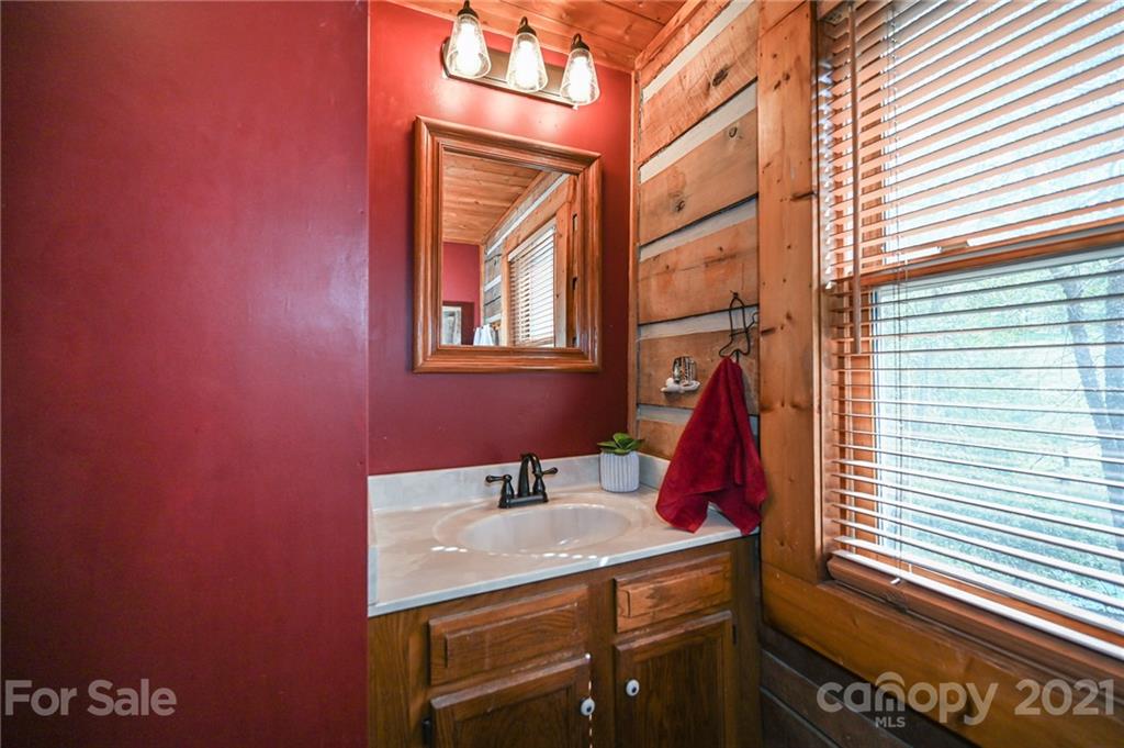 100 Meadows Town Road Leicester, NC 28748 - Photo 26 of 46 Gallery Image 26