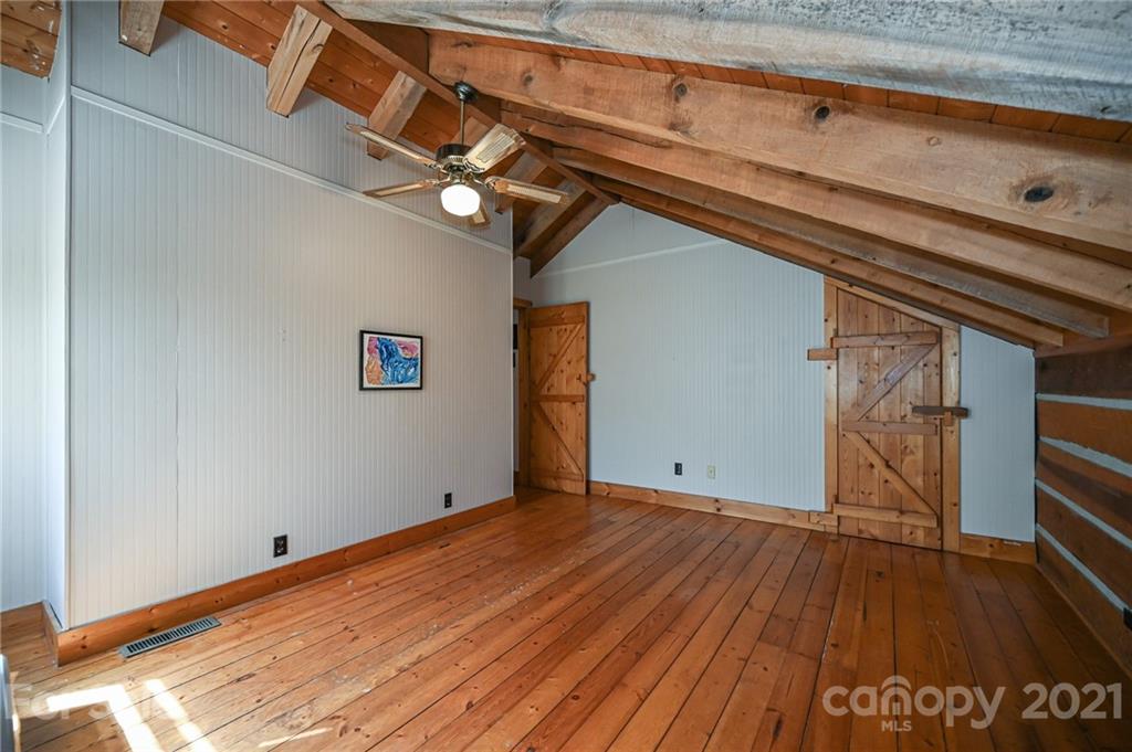 100 Meadows Town Road Leicester, NC 28748 - Photo 28 of 46 Gallery Image 28