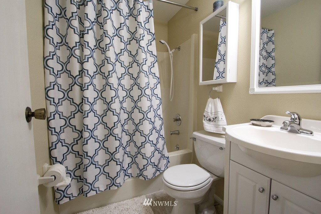 12107 Bel-Red Road, Unit D103 Bellevue, WA 98005 - Photo 10 of 11