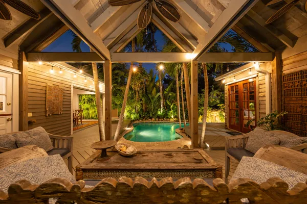 $2,300,000 | 1308 Reynolds Street, Key West, FL 33040