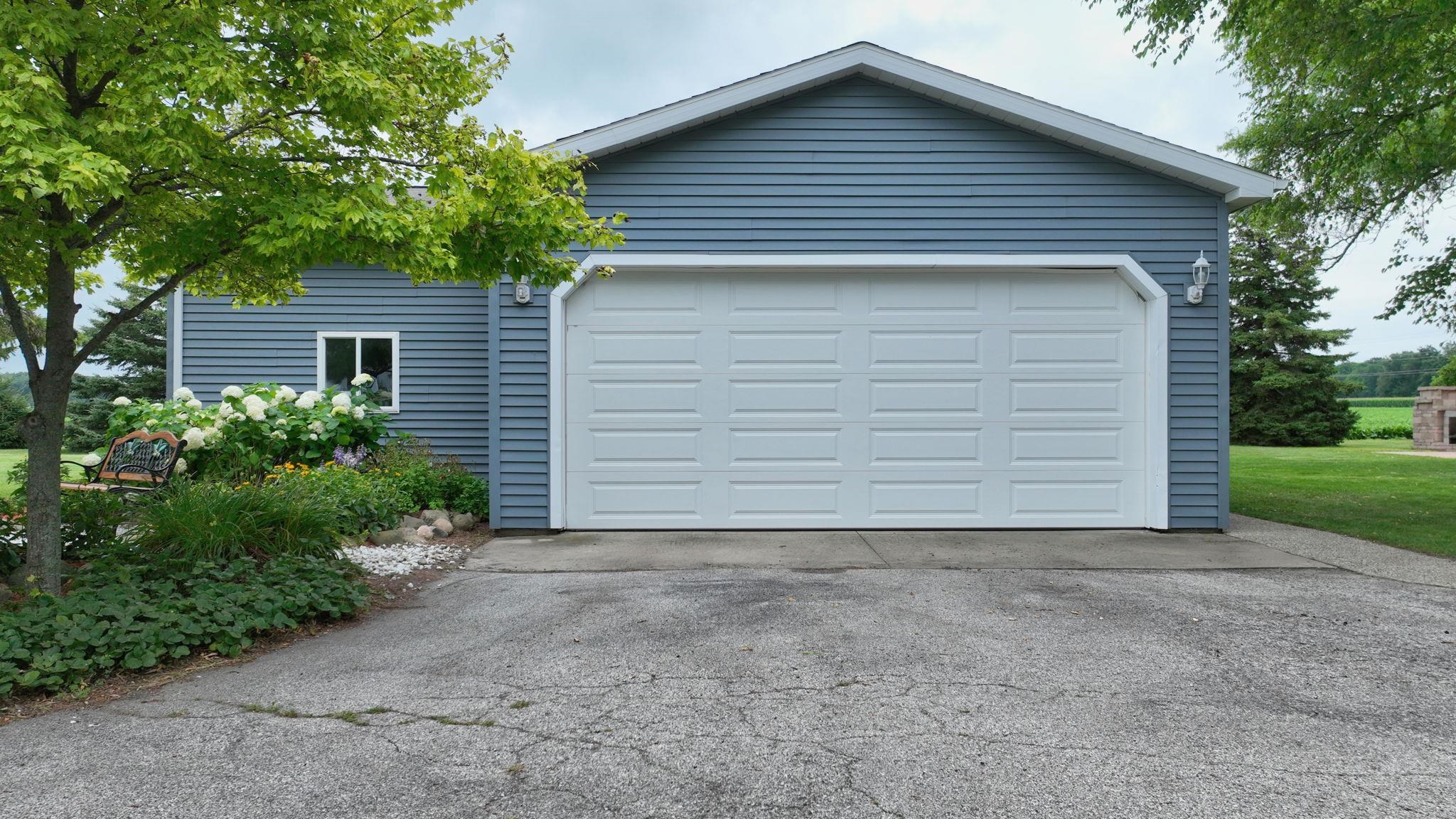 3425 South Block Road Frankenmuth, MI 48734 - Photo 30 of 71 50182388-04d7ae01-3891-476d-90d3-5abbc7581f5a.JPG