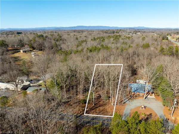 $30,000 | 0 Claremont Drive, Elkin, NC 28621