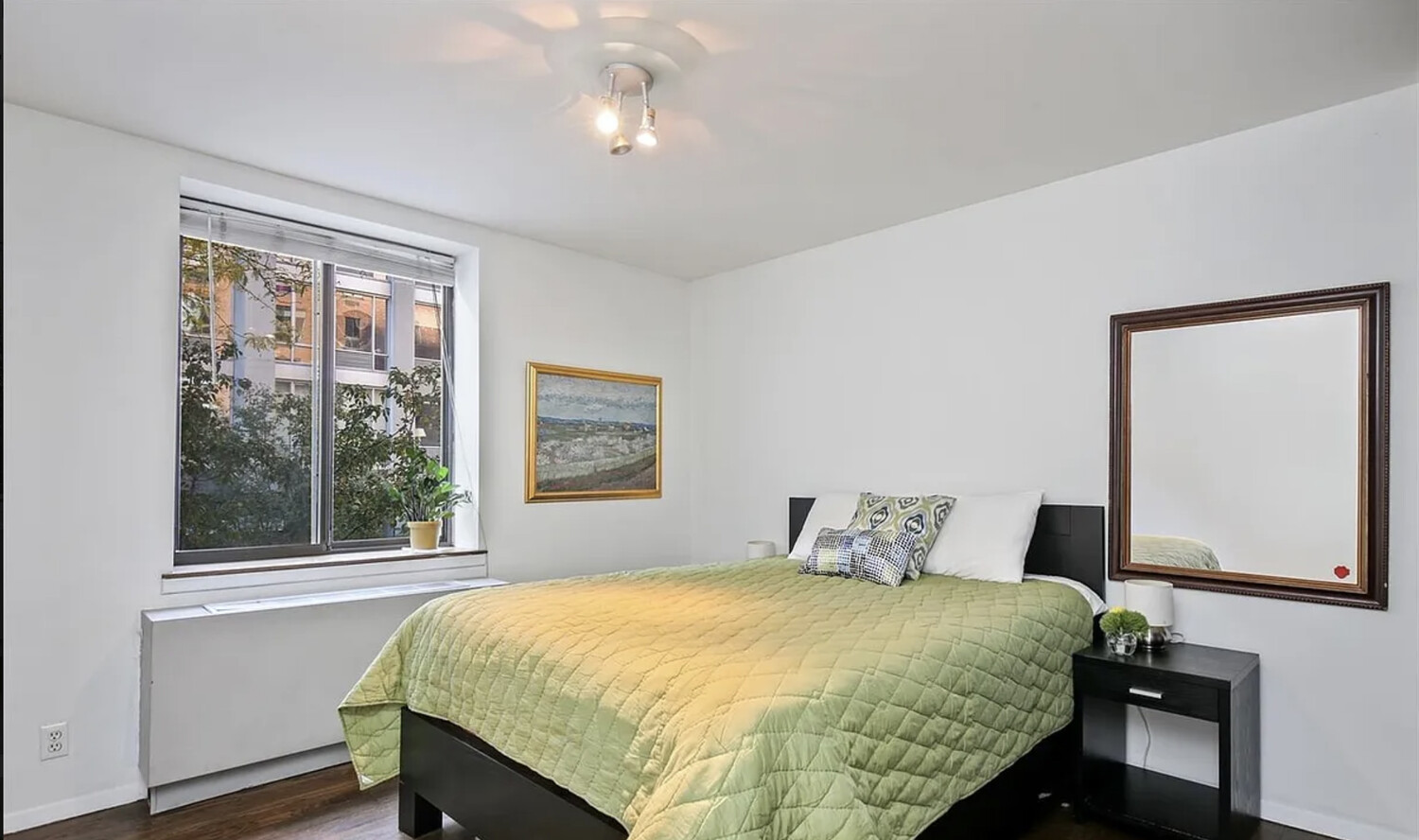 445 West 19th Street, Unit 2F Manhattan, NY 10011 - Photo 5 of 12