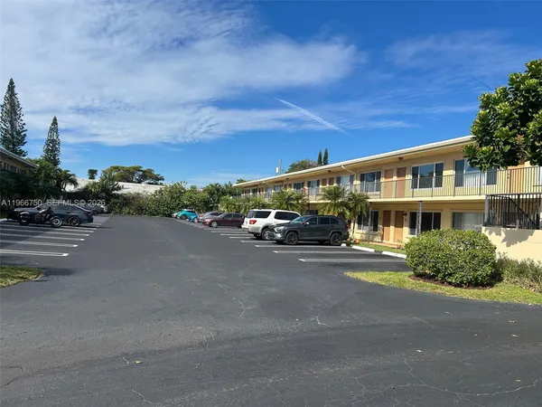 $1,500 | 2309 South Federal Highway, Unit 17, Boynton Beach, FL 33435