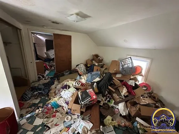 $9,900 | 208 Adolph Street, White City, KS 66872