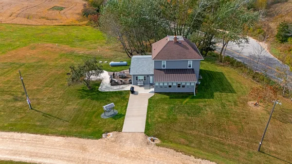 $425,000 | S5975 Plainview Road, Viola, WI 54664