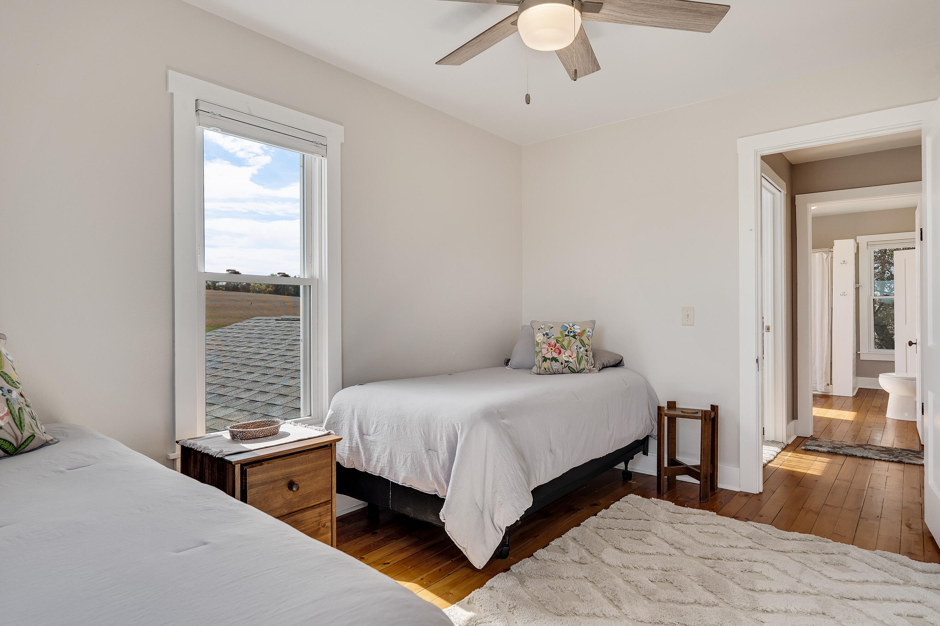 S5975 Plainview Road Viola, WI 54664 - Photo 38 of 52 Bedroom 3