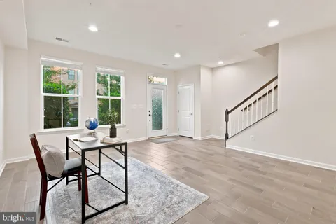 $824,999 | 22311 Tees Terrace, Ashburn, VA 20148